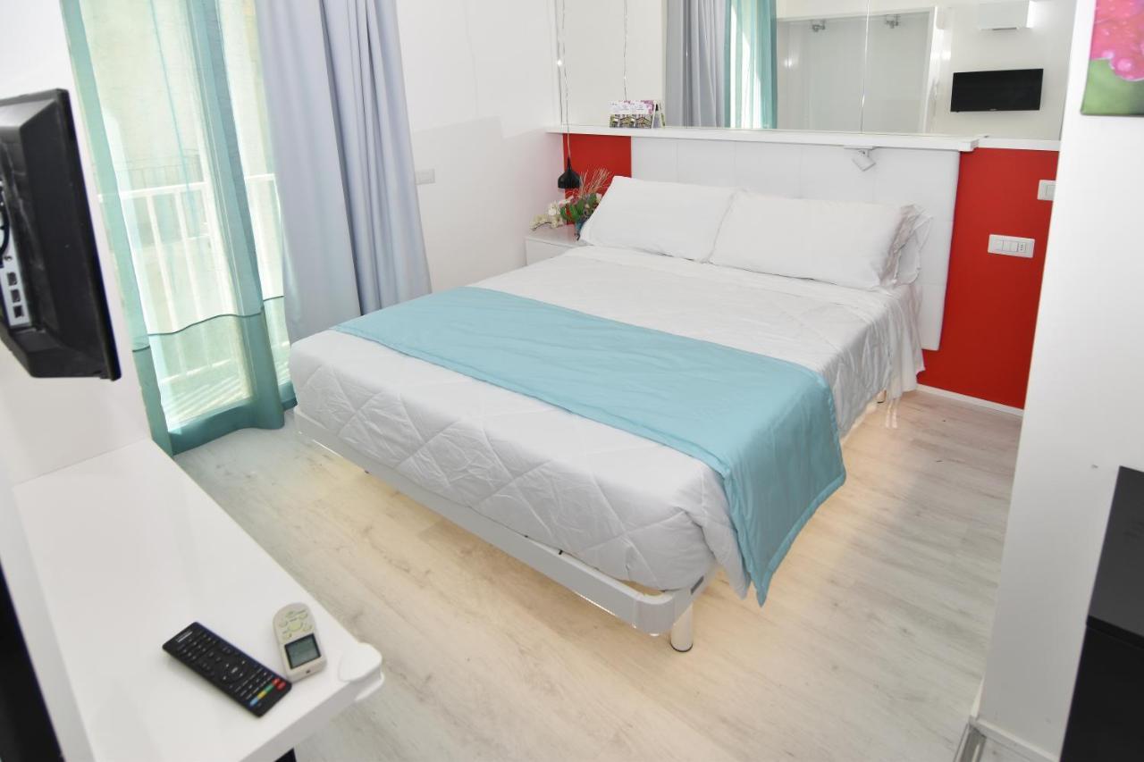 Hotel Nuovo Giardino Rimini Buitenkant foto
