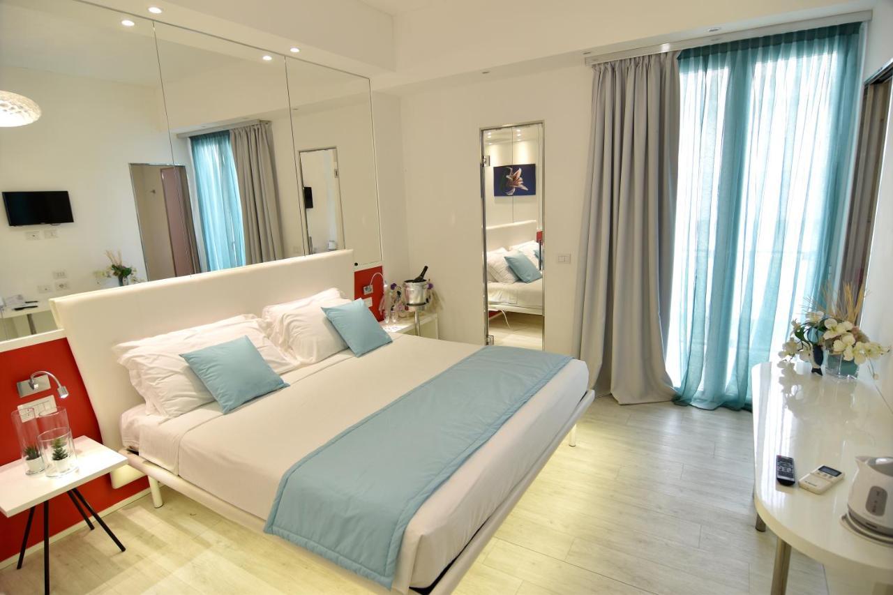 Hotel Nuovo Giardino Rimini Buitenkant foto